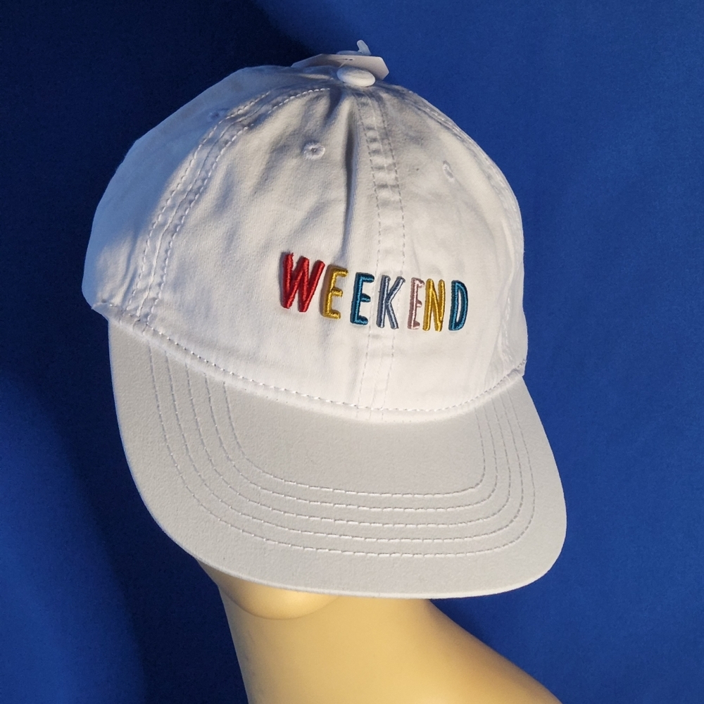 Time And Tru Weekend White Baseball Cap Classic Unisex Design Casual Outings